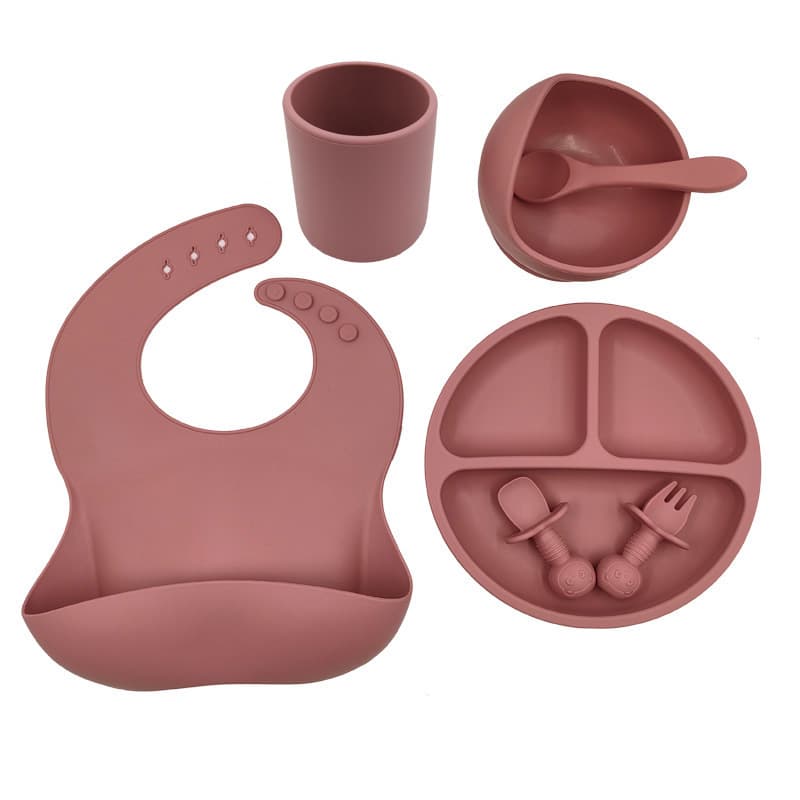 Silicone Baby Feeding Set – Safe, Practical & Made for Little Hands